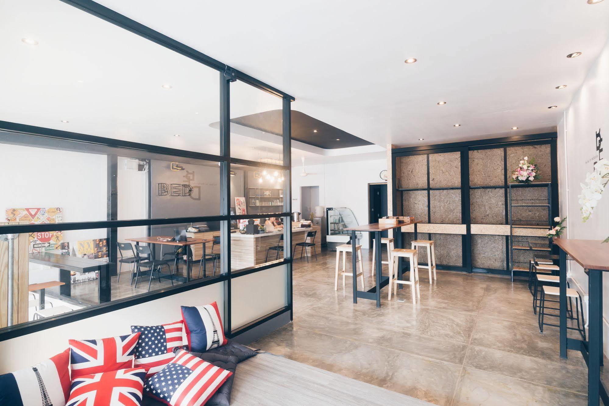 Bed Hostel Phuket Εξωτερικό φωτογραφία