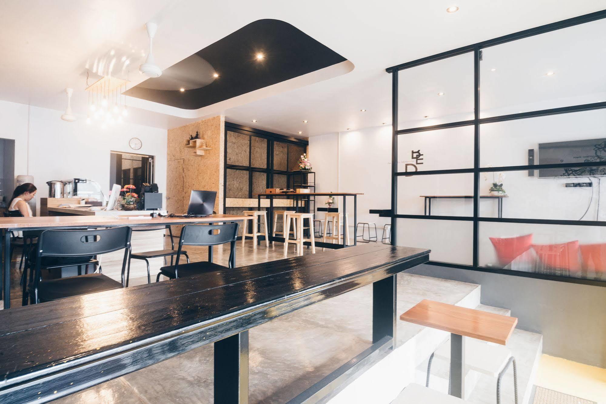 Bed Hostel Phuket Εξωτερικό φωτογραφία